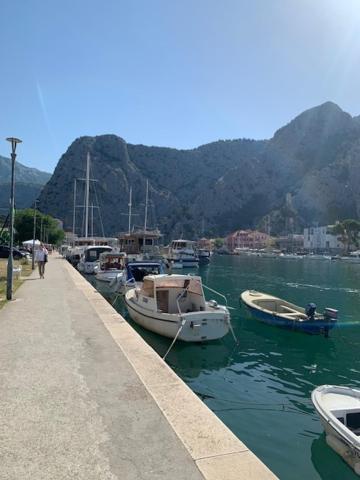 Sea View Panorama Apartment L Omiš Extérieur photo